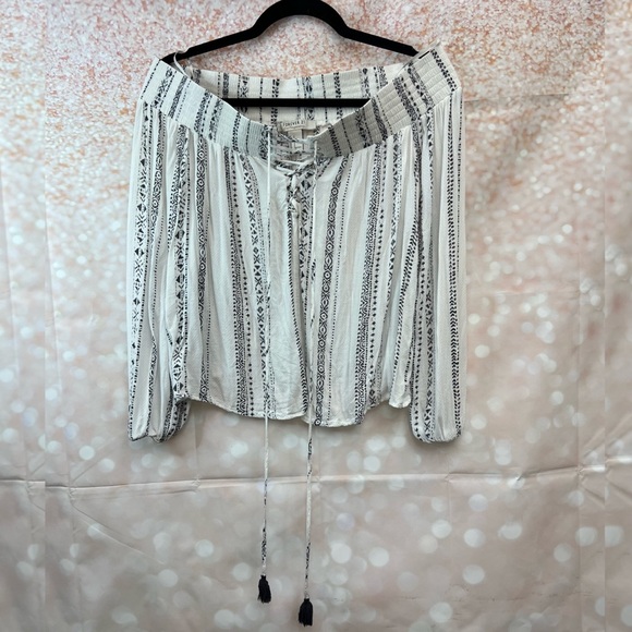 Forever 21 Off-Shoulder Peasant Top w/ Tassels - Picture 1 of 9